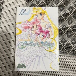 3/20$ Sailor Moon Manga Volume 12